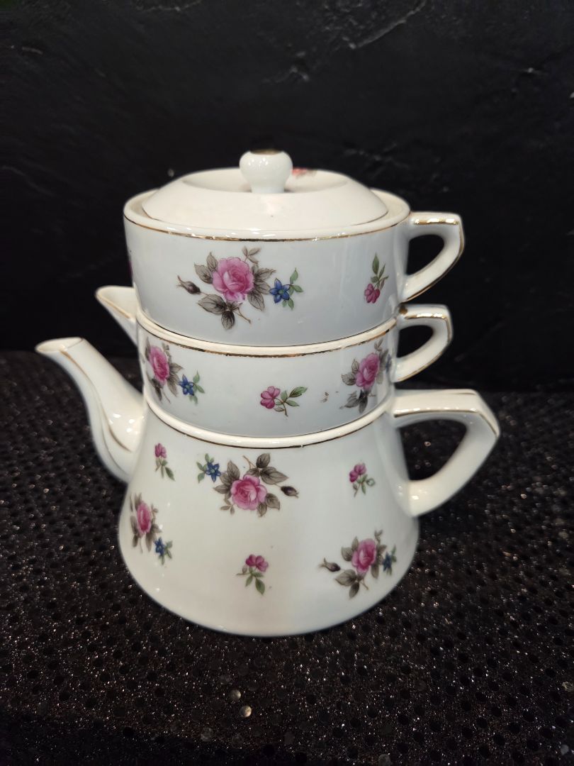 Royal Sealy Stacking Tea Pot (as is) small crack in one section