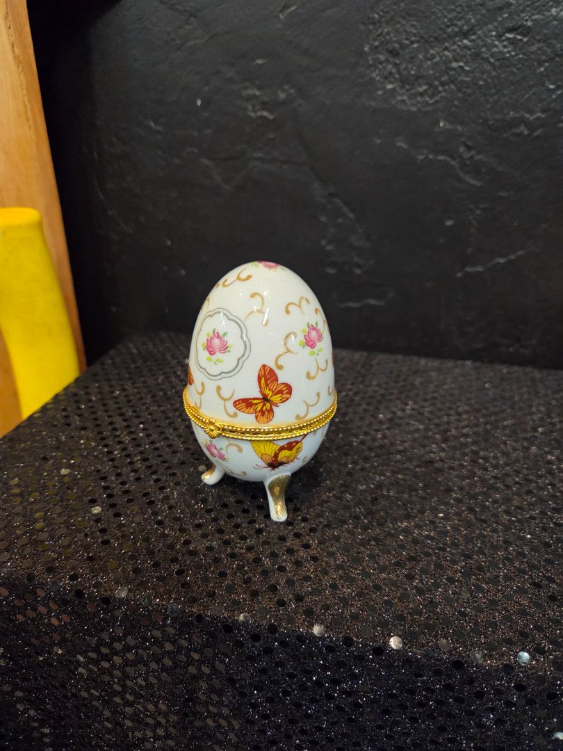 Egg trinket Dish
