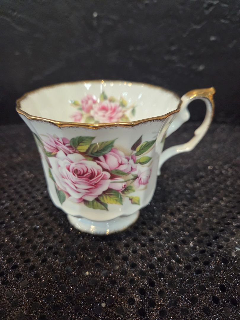 Elizabethan Lady Sylvia Bone China