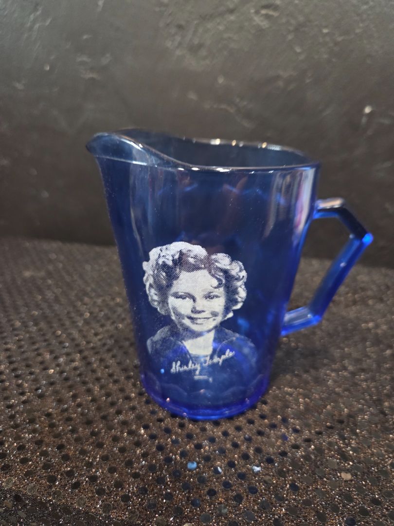 Vintage 1930's Hazel Atlas Shirley Temple Glass Pitcher