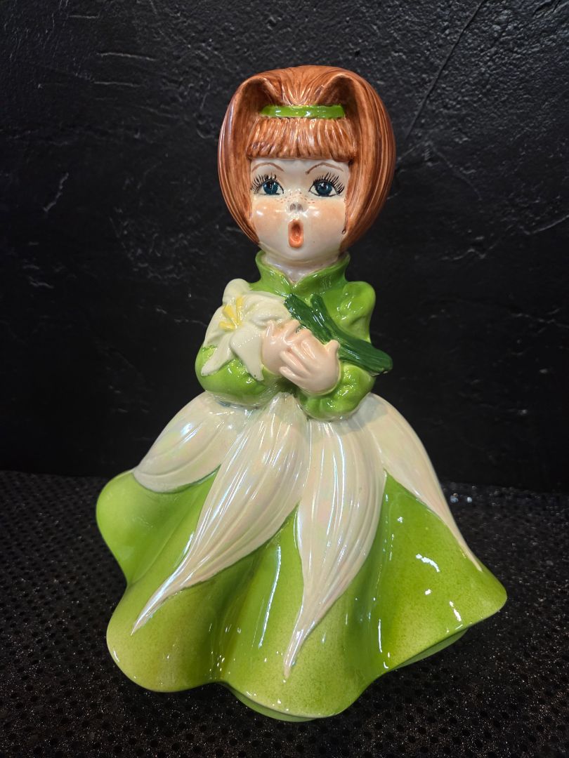Vintage 1960's - 1970's Retro Singing Flower Girl in Green and White Dress