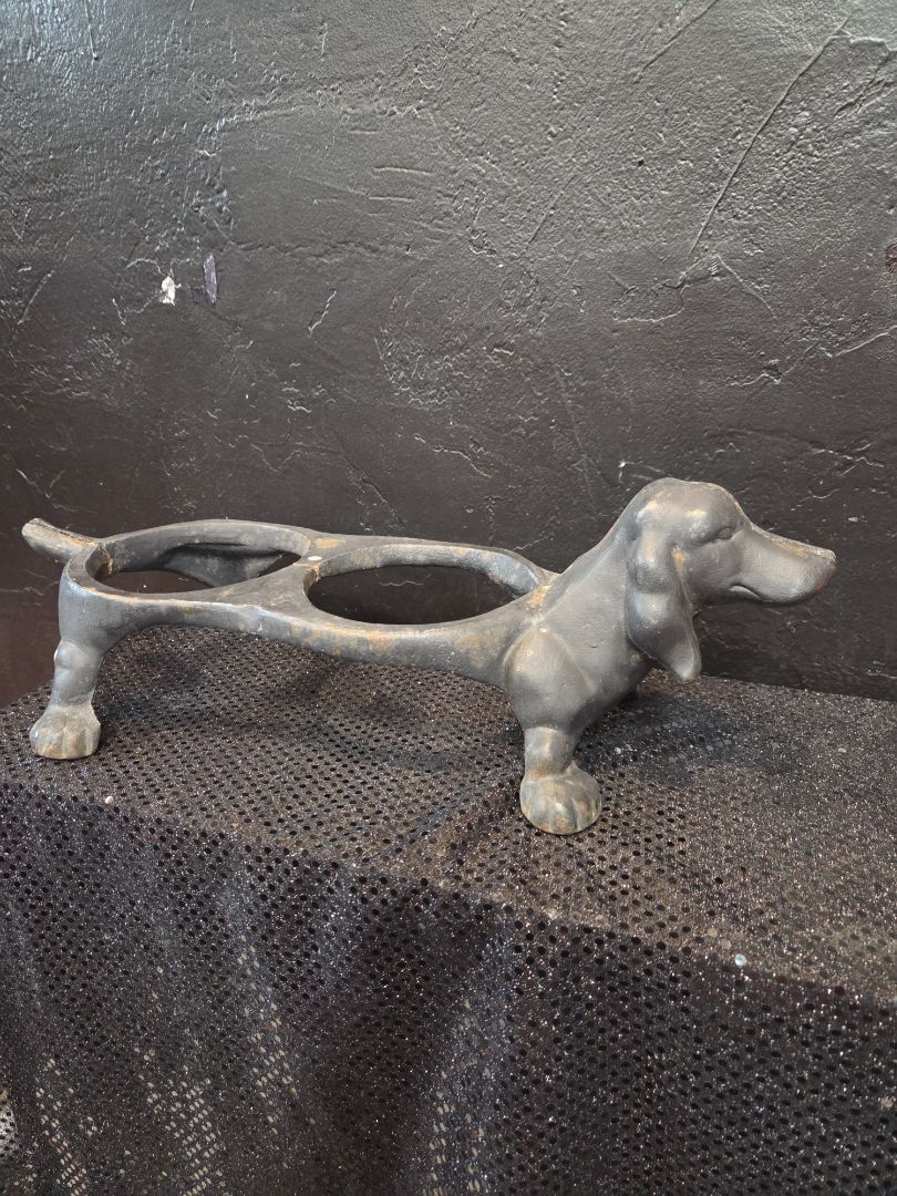 Vintage Heavy Duty Cast Iron Dog Shaped Pet Feeding Stand Dachshund