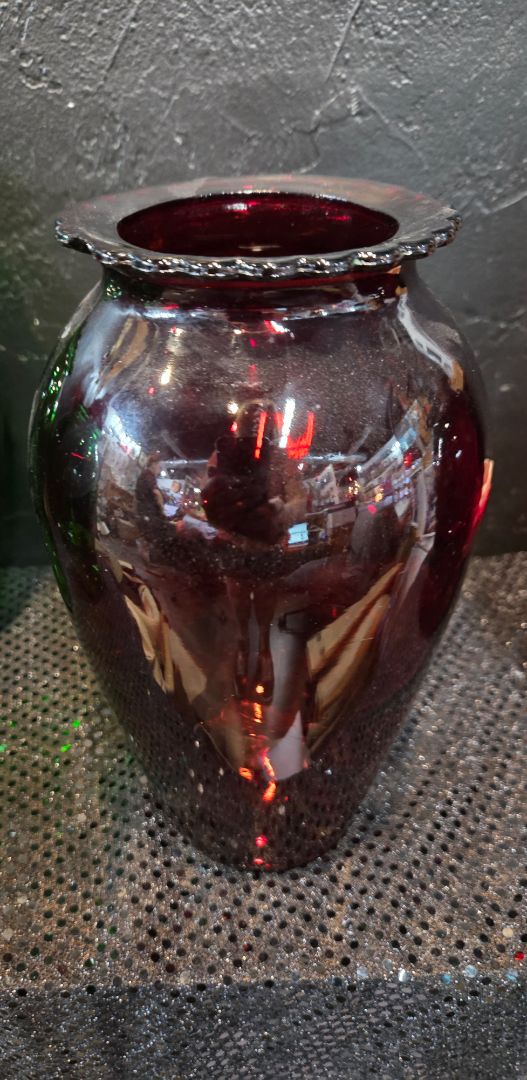 Anchor Hocking Royal Ruby Red Glass Vase, 9-Inch Scalloped Rim