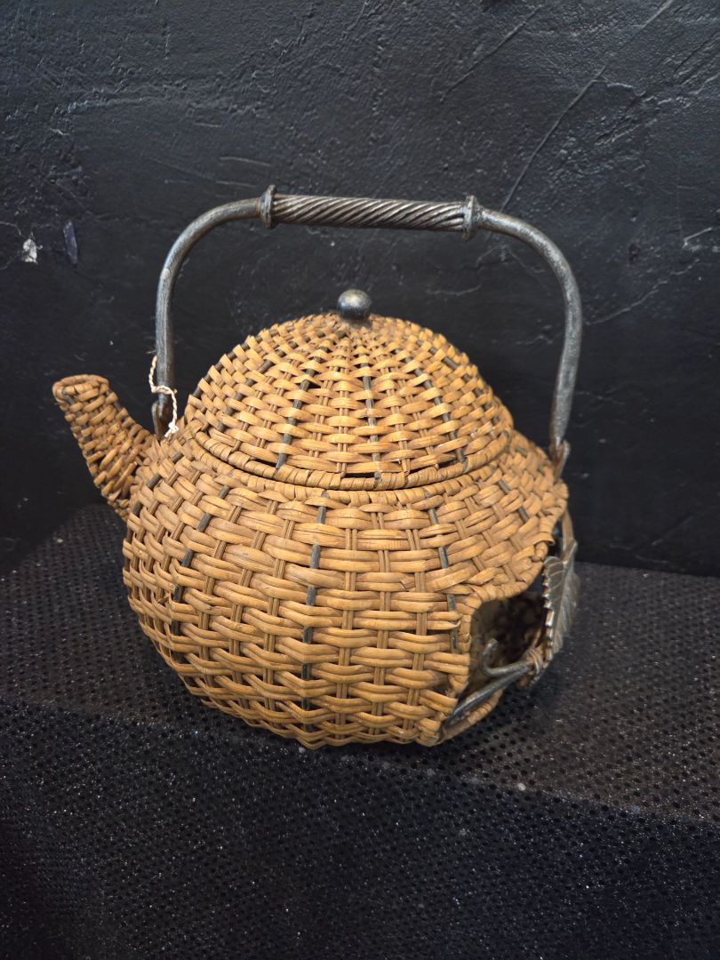 Vintage Rustic Woven Wicker Teapot Basket with Metal Leaf Vine Details