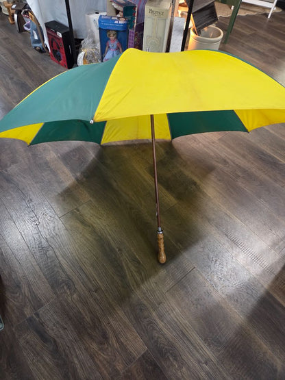 Vintage Yellow/Green Golf Umbrella with wood handle