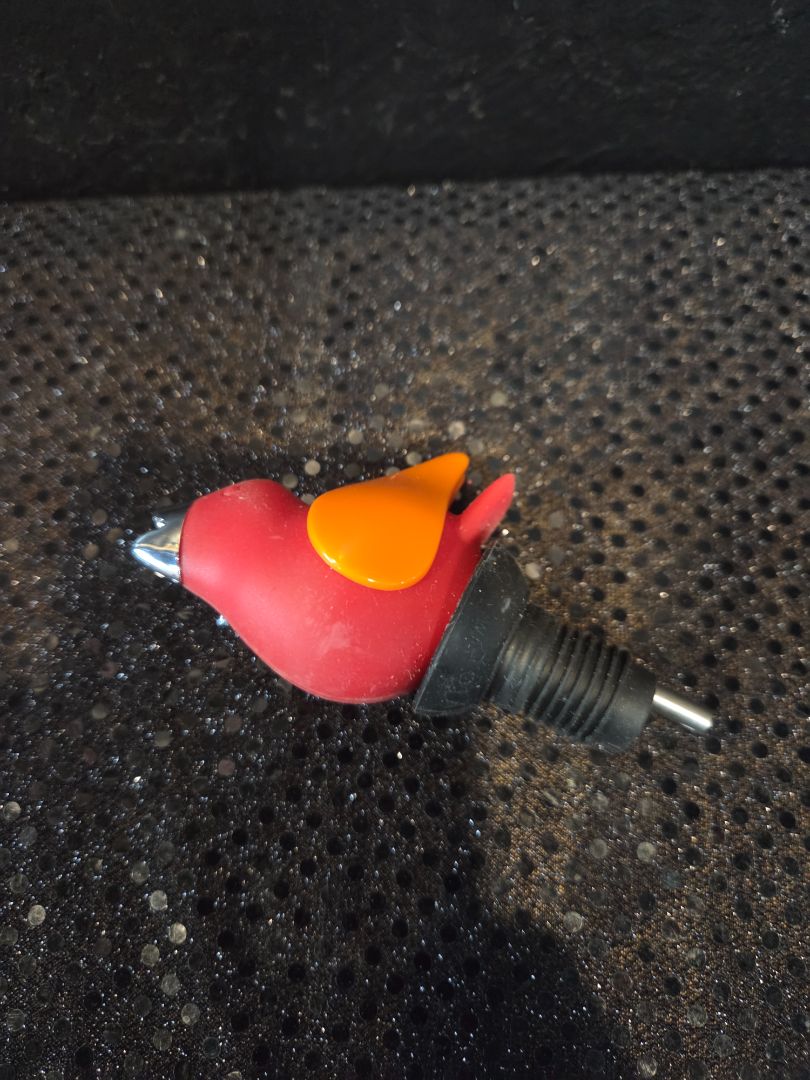 Chirpy Wine Topper