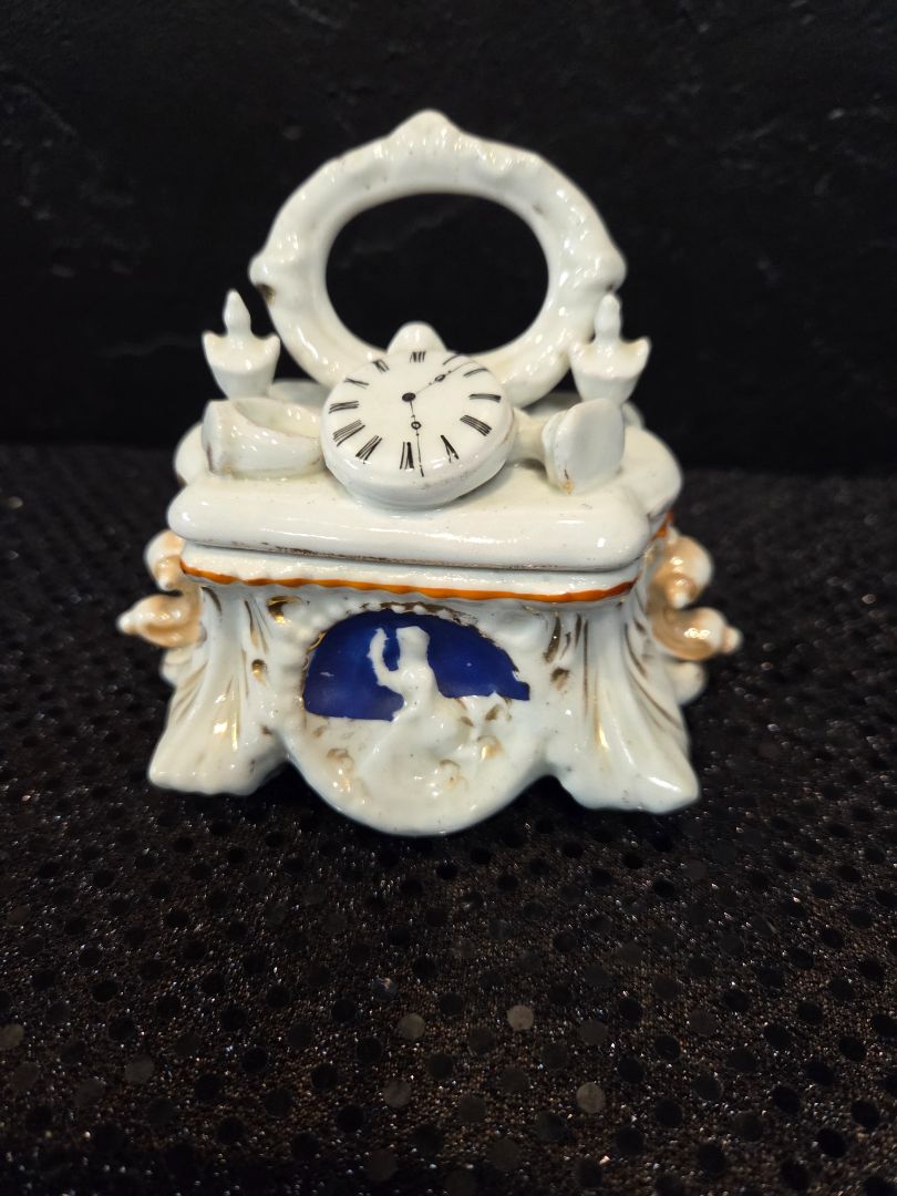 Antique 19C Staffordshire Covered Trinket Box