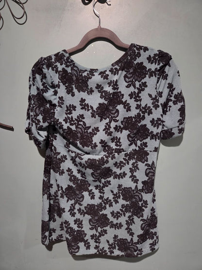 Maurices Top Green/Black applique Medium