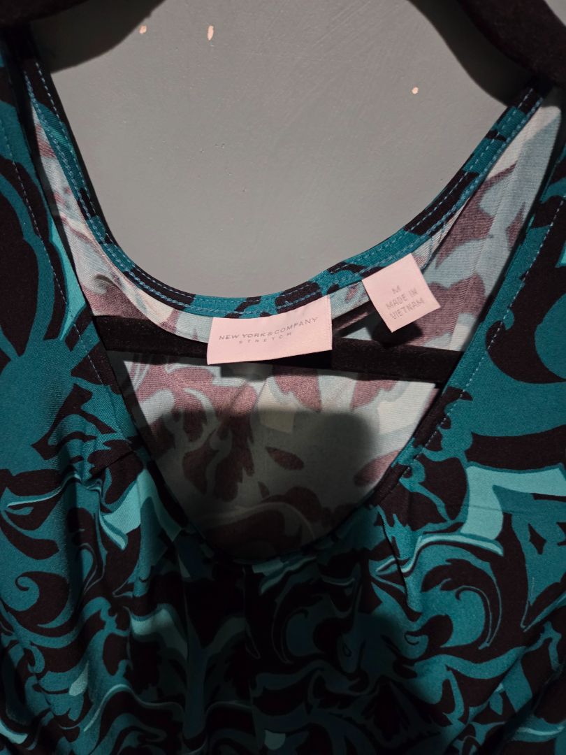 New York & Company Paisley Teal/Black Top Medium