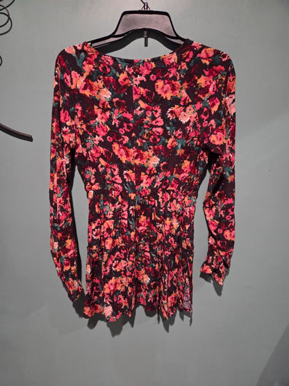 Maurices Long Sleeve Flower top Small