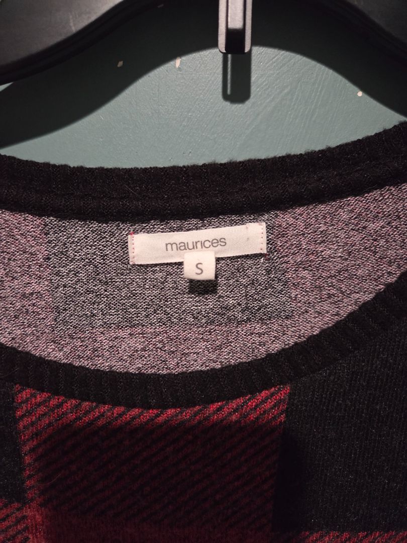 Maurices Red/Black Plaid Long Sleeve Top Small