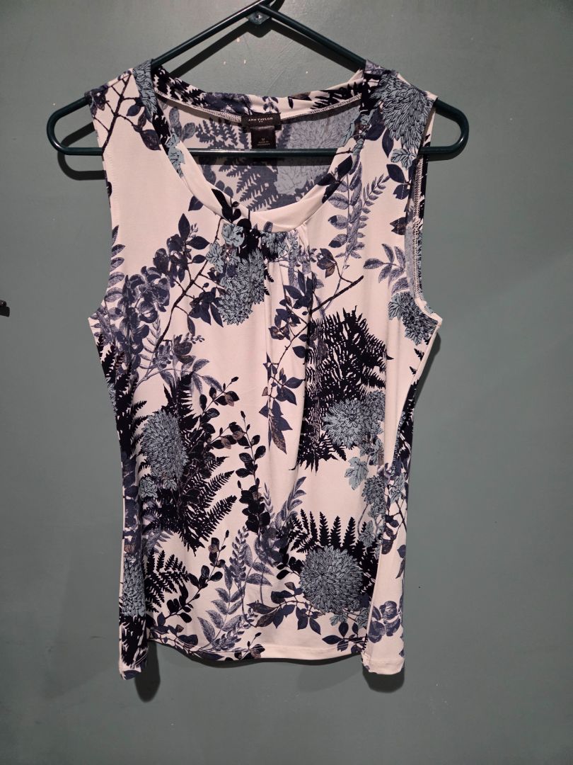 Ann Taylor White/Blue Flowers Sleeveless top Medium