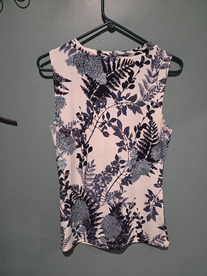 Ann Taylor White/Blue Flowers Sleeveless top Medium