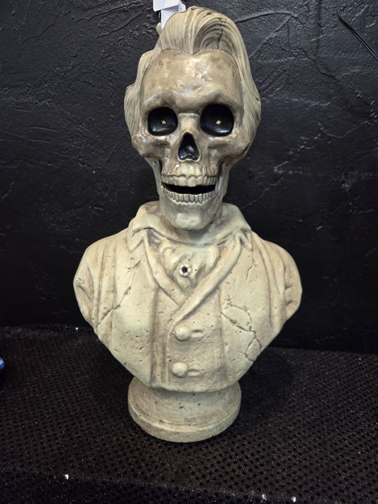 Spooky Village Halloween Bust Animated