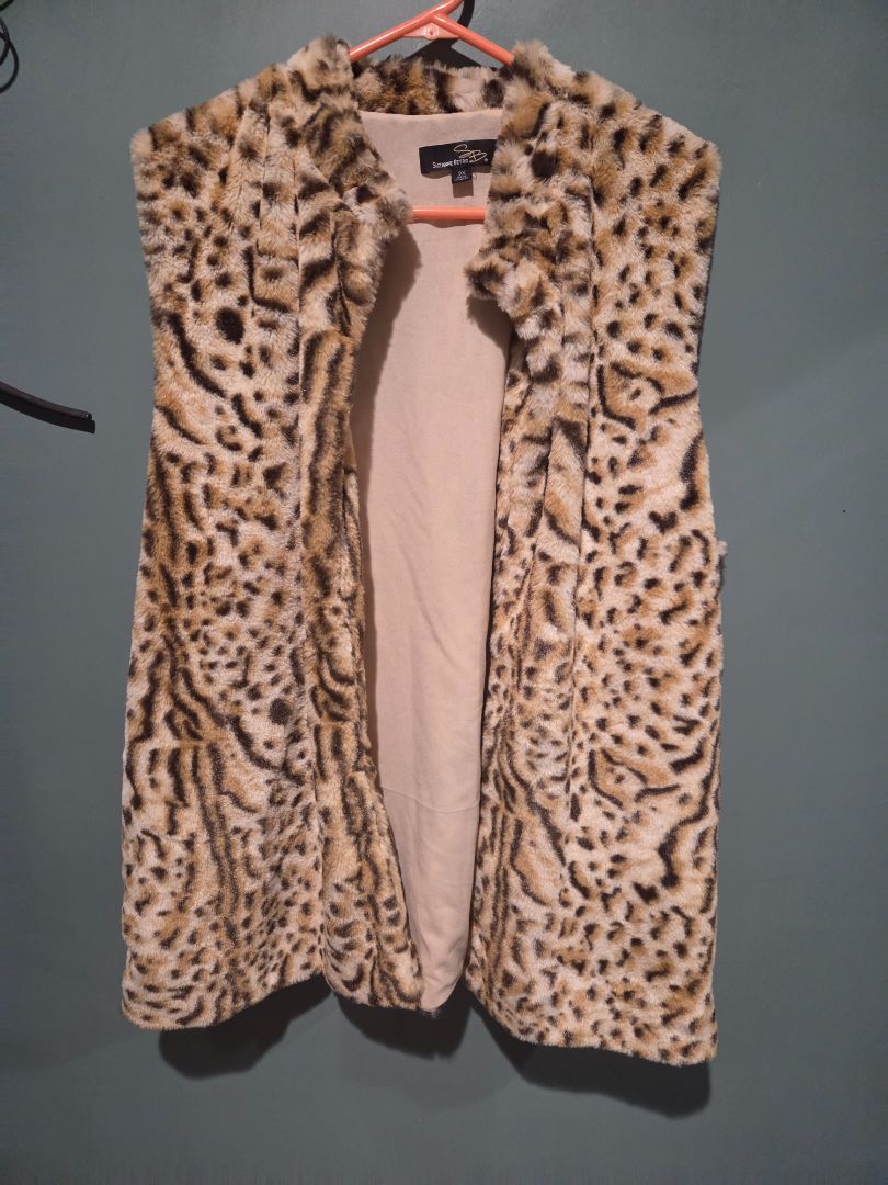 Suzanne Betro Leopard Print Vest 3X