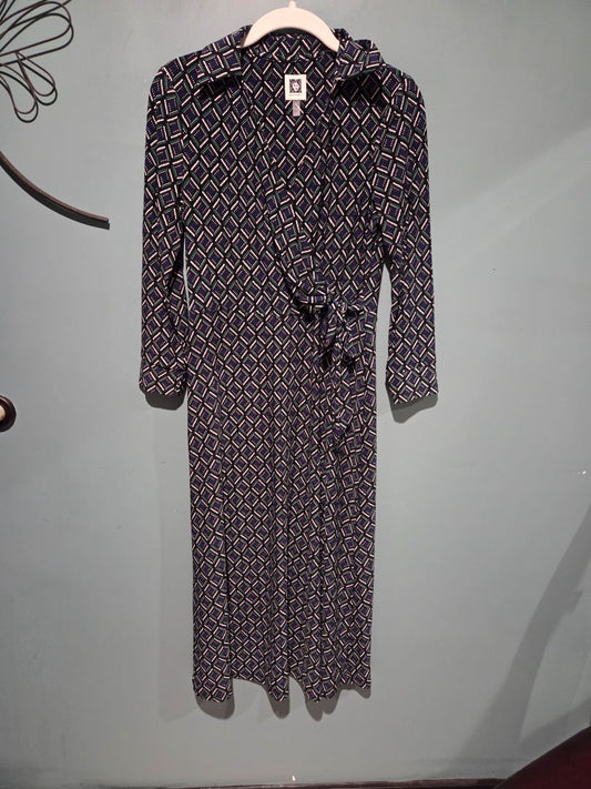 Anne Klein Long sleeve Diamond design Dress size 2