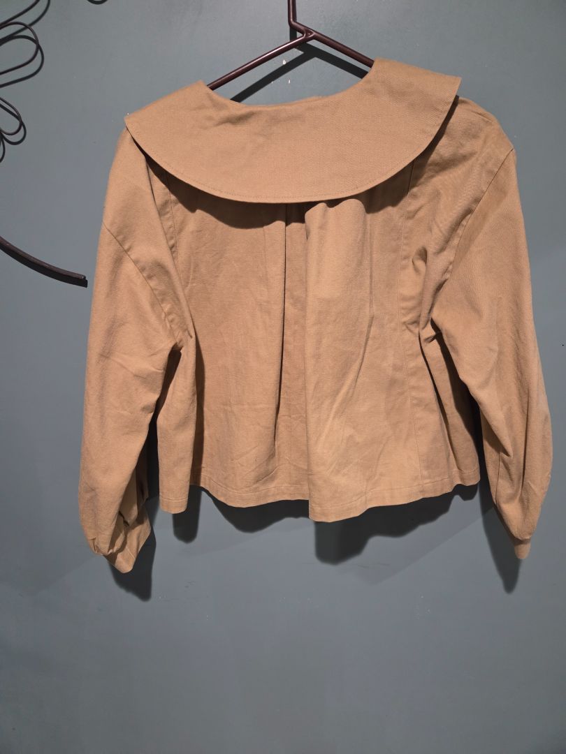 ehka sopo Tan Crop Coat