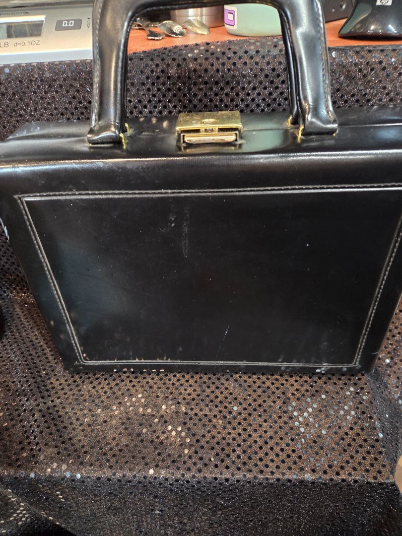 Black 1960's Beauty Case Red interior and Key included