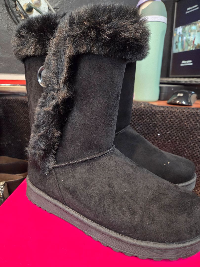 SO Abigail Black Winter Boots 8.5 NEW
