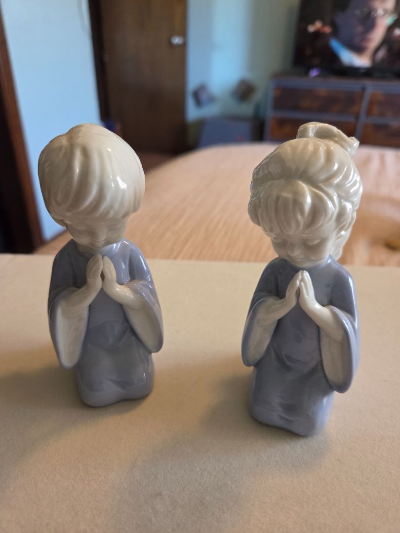 Lefton Praying Boy and Girl Blue White Porcelain Figurines