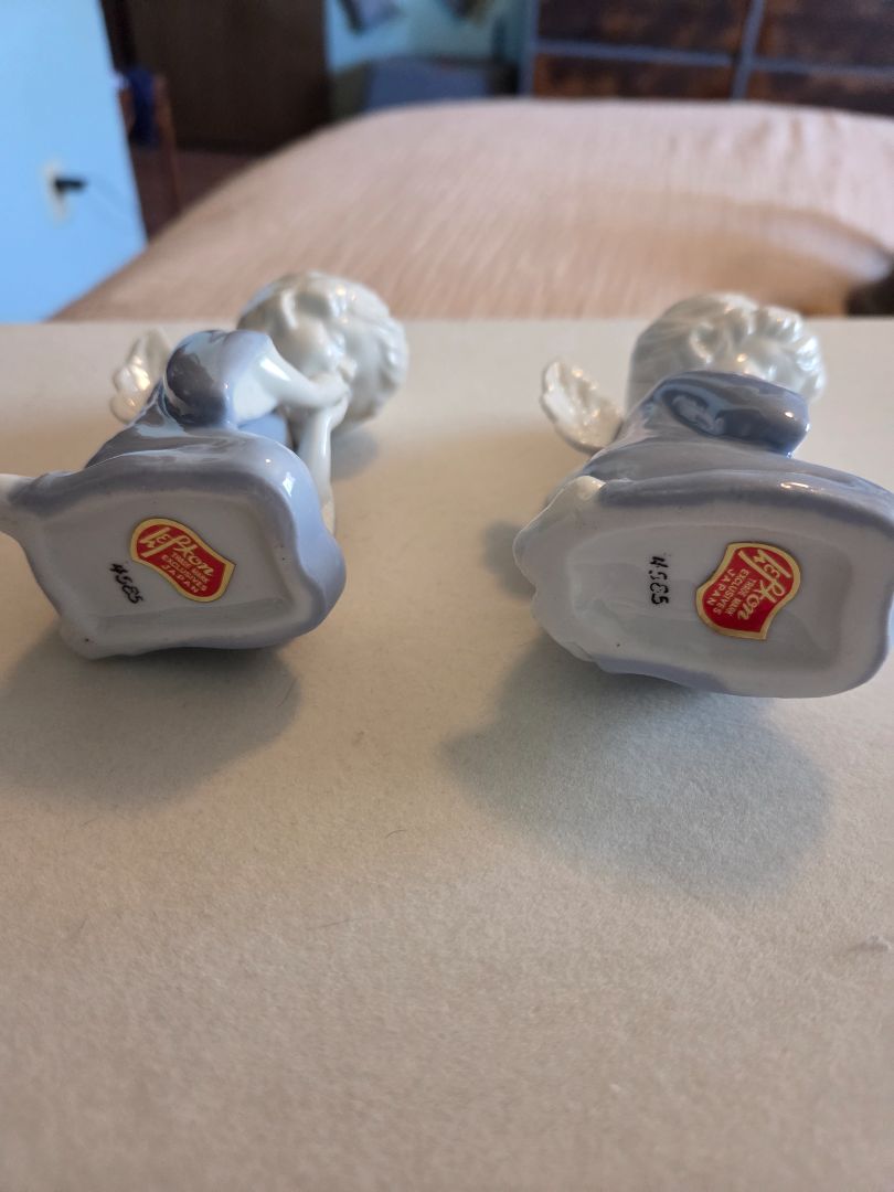 Lefton Praying Boy and Girl Blue White Porcelain Figurines