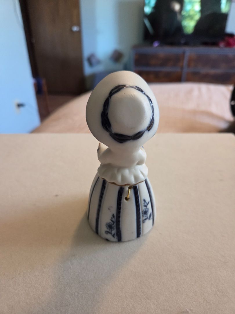 Vintage Jasco Girl Figurine Bell Reading A Book Blue And White