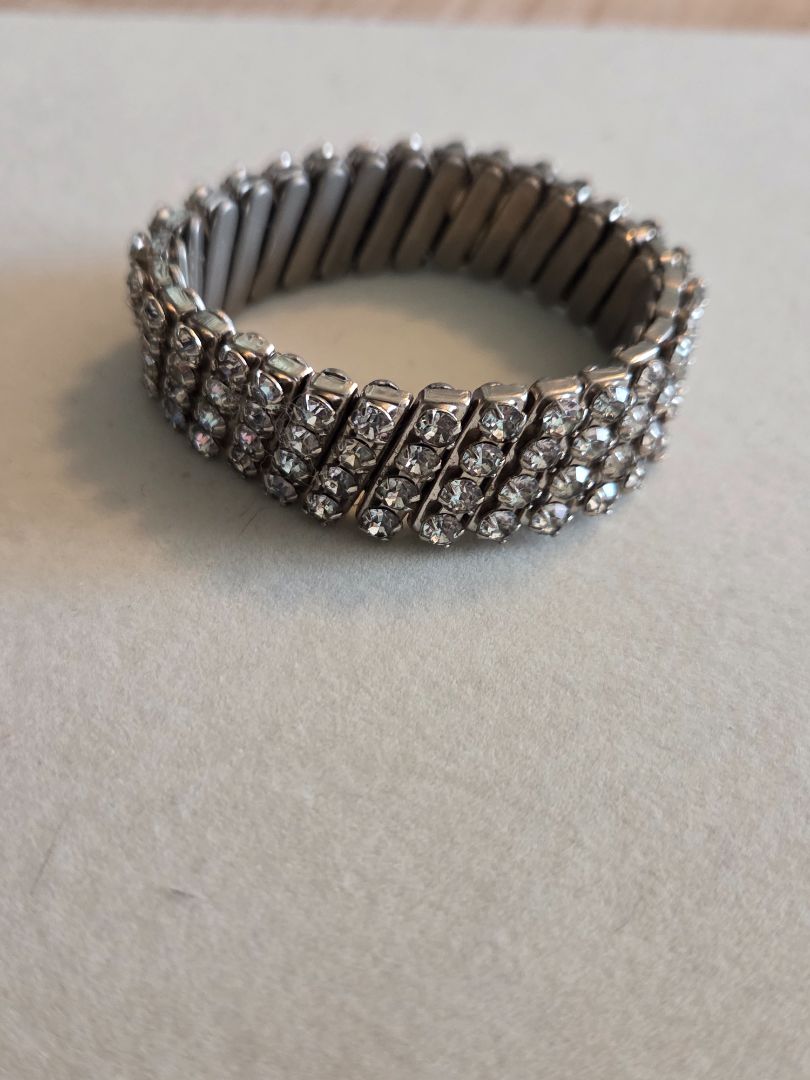 Vintage Rhinestone Four Row Clear Rhinestone Expansion Bracelet