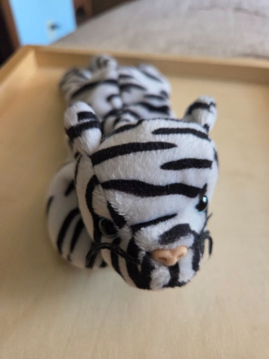 Ty Beanie Baby Blizzard the White Tiger 9" No Tags Plush 1996