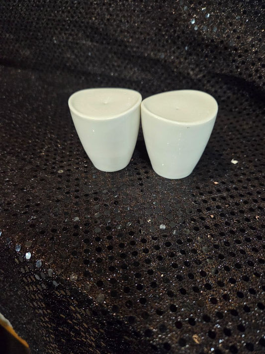 Odel Sal and Pepper Ceramic set