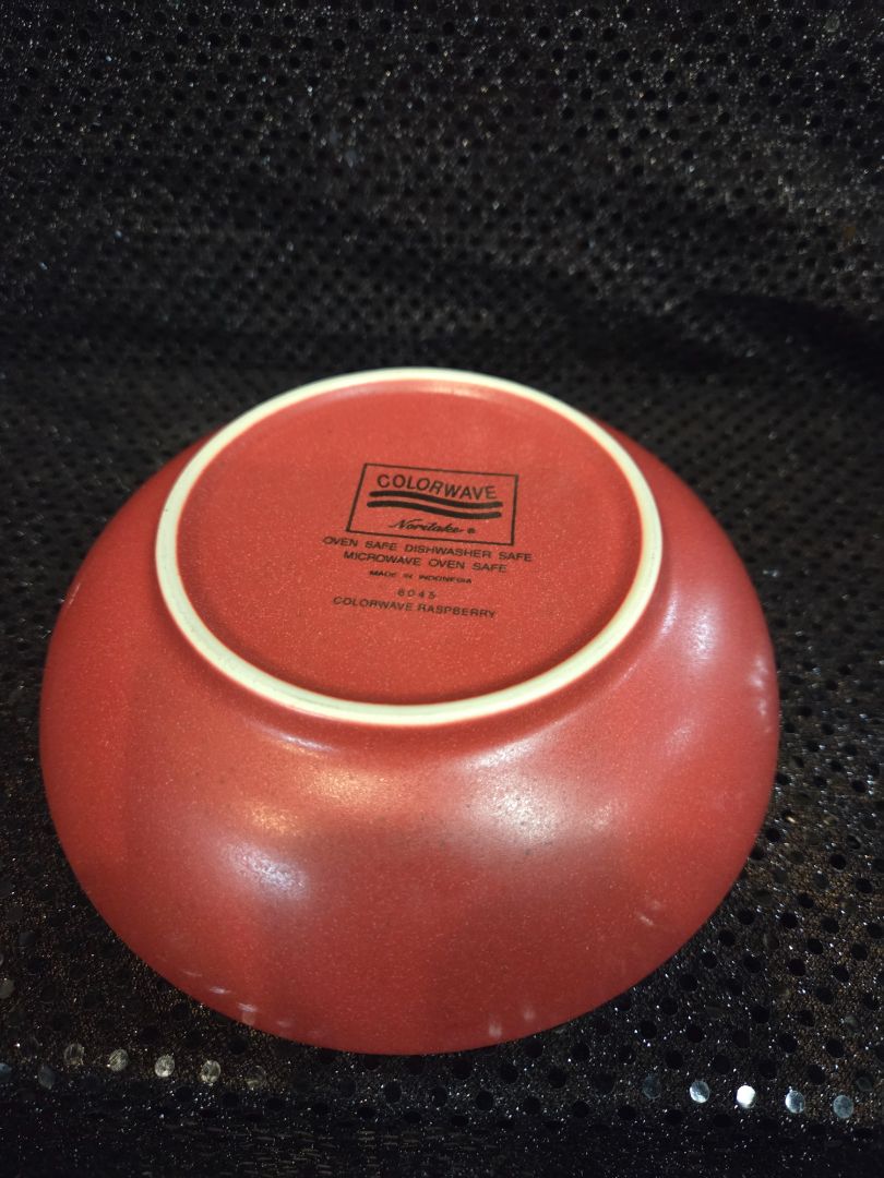 Noritake Colorwave Rasberry Red Stoneware Bowl set of 2