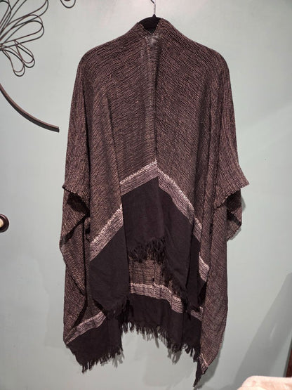 Abrazo Ruana 100% cotton Black and tan