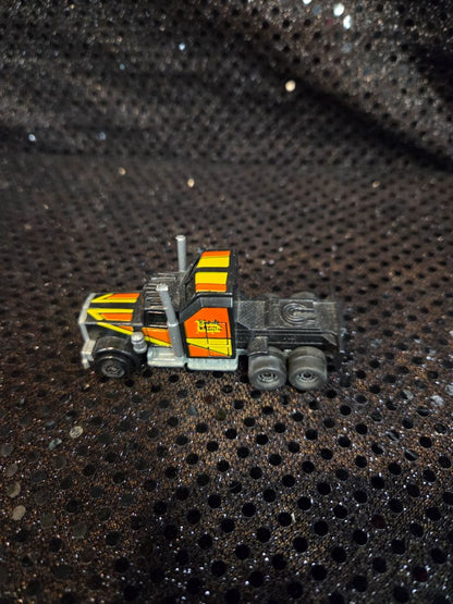 Hot Wheels 1980 Kidco Burnin Key Cars Black Magic Semi truck