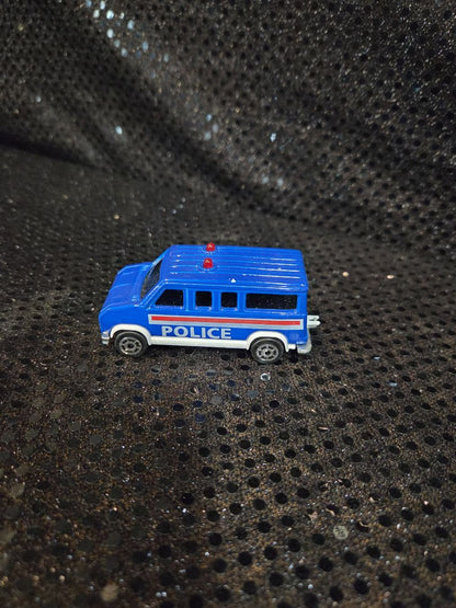 Majorette Ford E-350 Fourgon Police Van