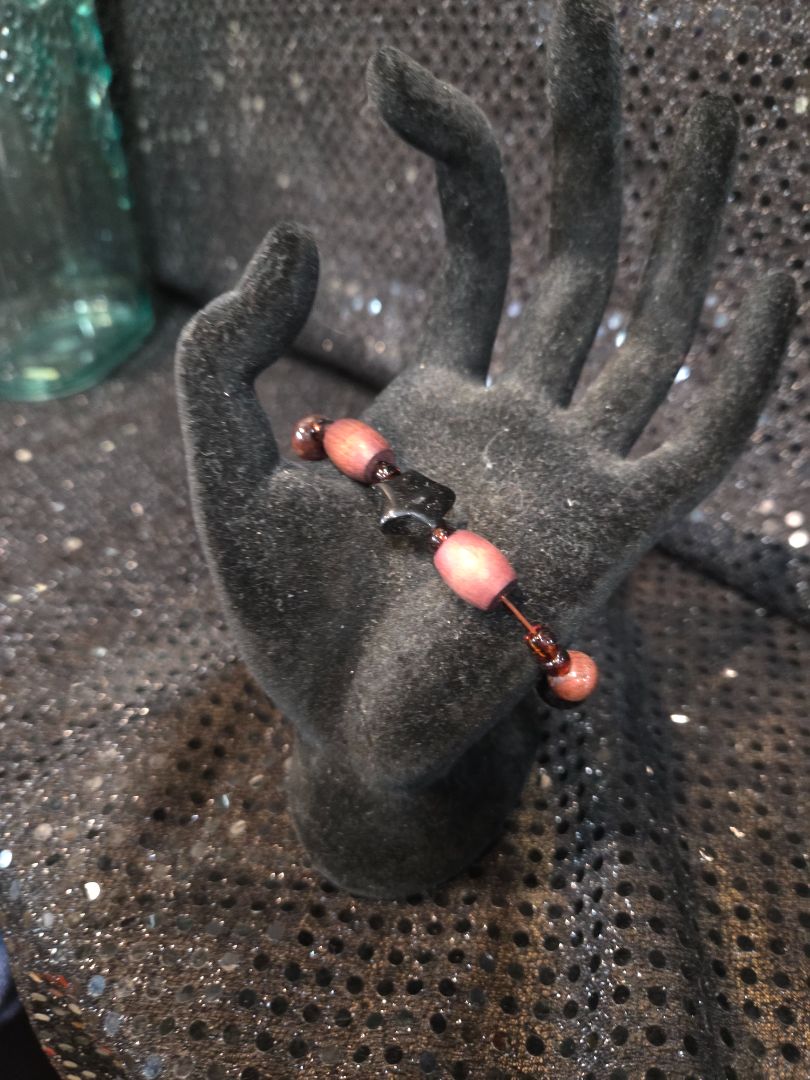 Wood and Bead Star Bracelet