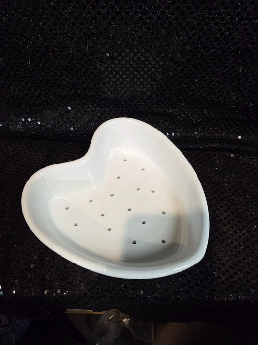 Apilco White Porcelain Ceramic Heart Coeur de Creme Mold