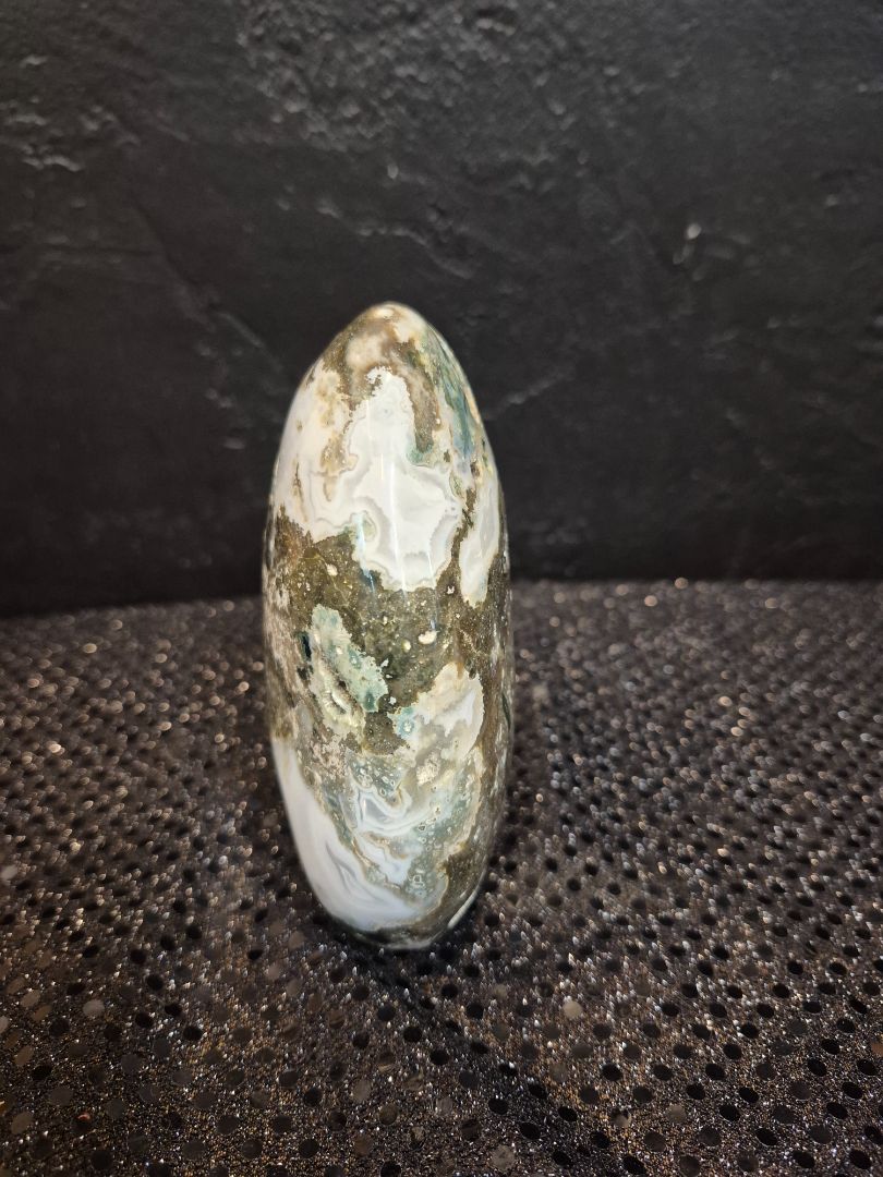 Tree Agate, 4" × 5"