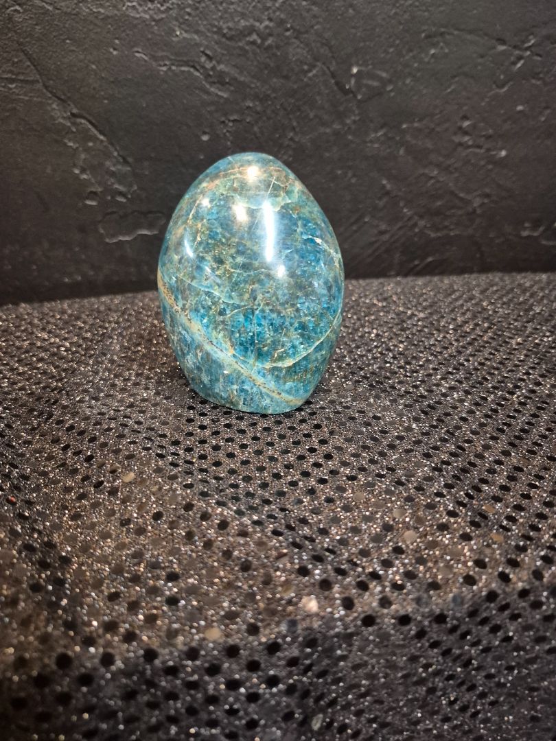 Bluegreen Freeform Apatite, 3" × 3.5"