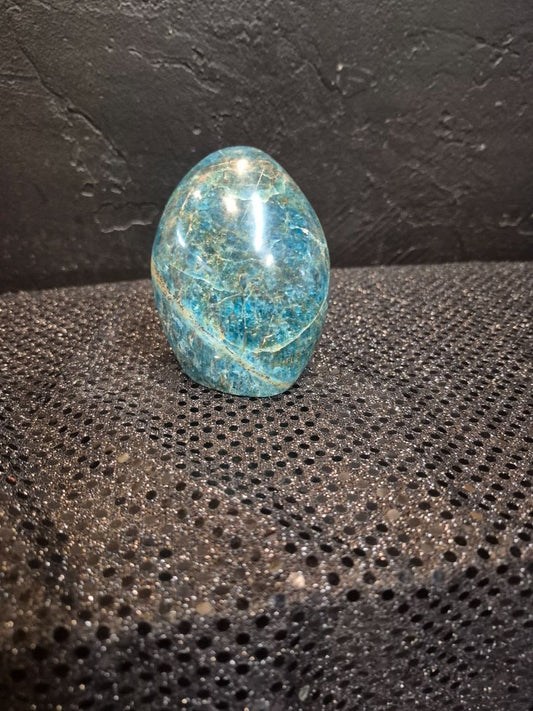 Bluegreen Freeform Apatite, 3" × 3.5"