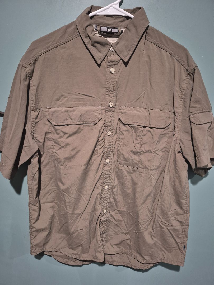 Army Green REI Short Sleeve Button Shirt, M
