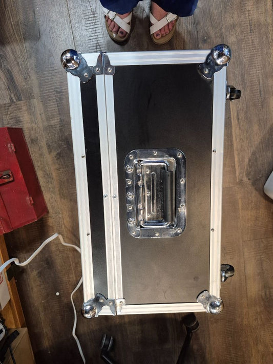 Black & Silver  Accessories case, 11" × 19" × 25"