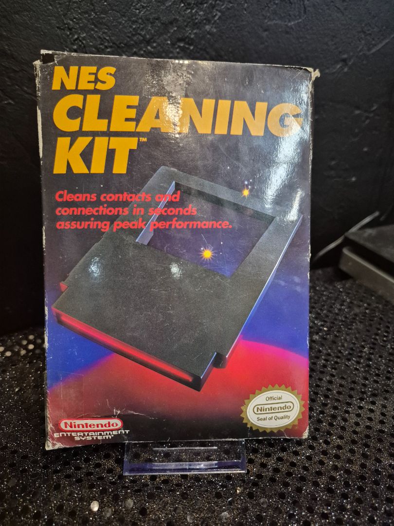Nintendo NES Cleaning Kit, pre-owned, unused., 5" × 7"