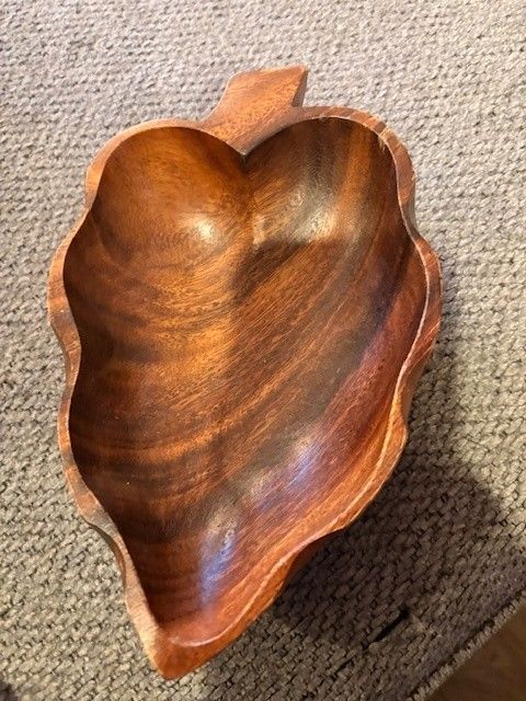 Hand Carved Leaf Bowl