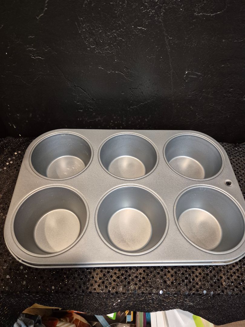 Jumbo Muffin Pan, 6