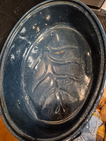Vintage Enamelware Roaster Pan, 15" × 11" × 7"