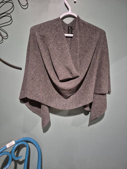 Grey Claudia Nichole Cashmere Sweater Poncho
