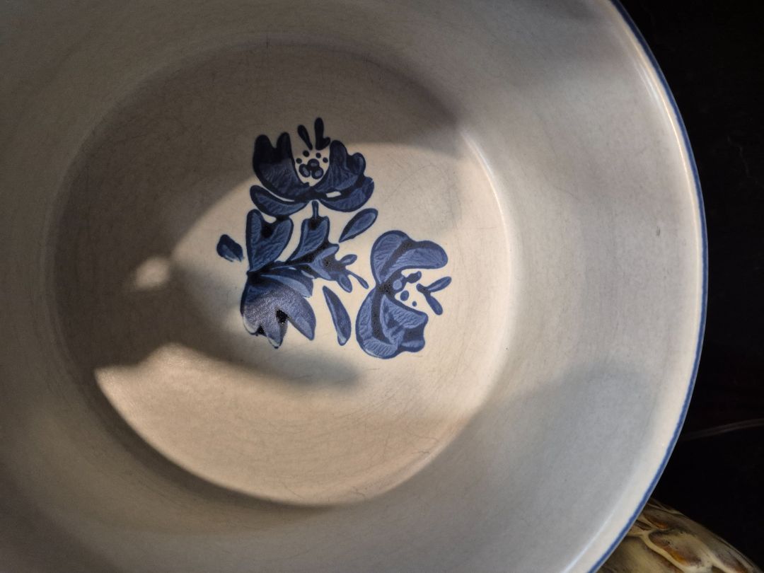 Vintage Pfaltzgraff Yorktown 406 Stoneware Souffle Dish, 7" × 3"