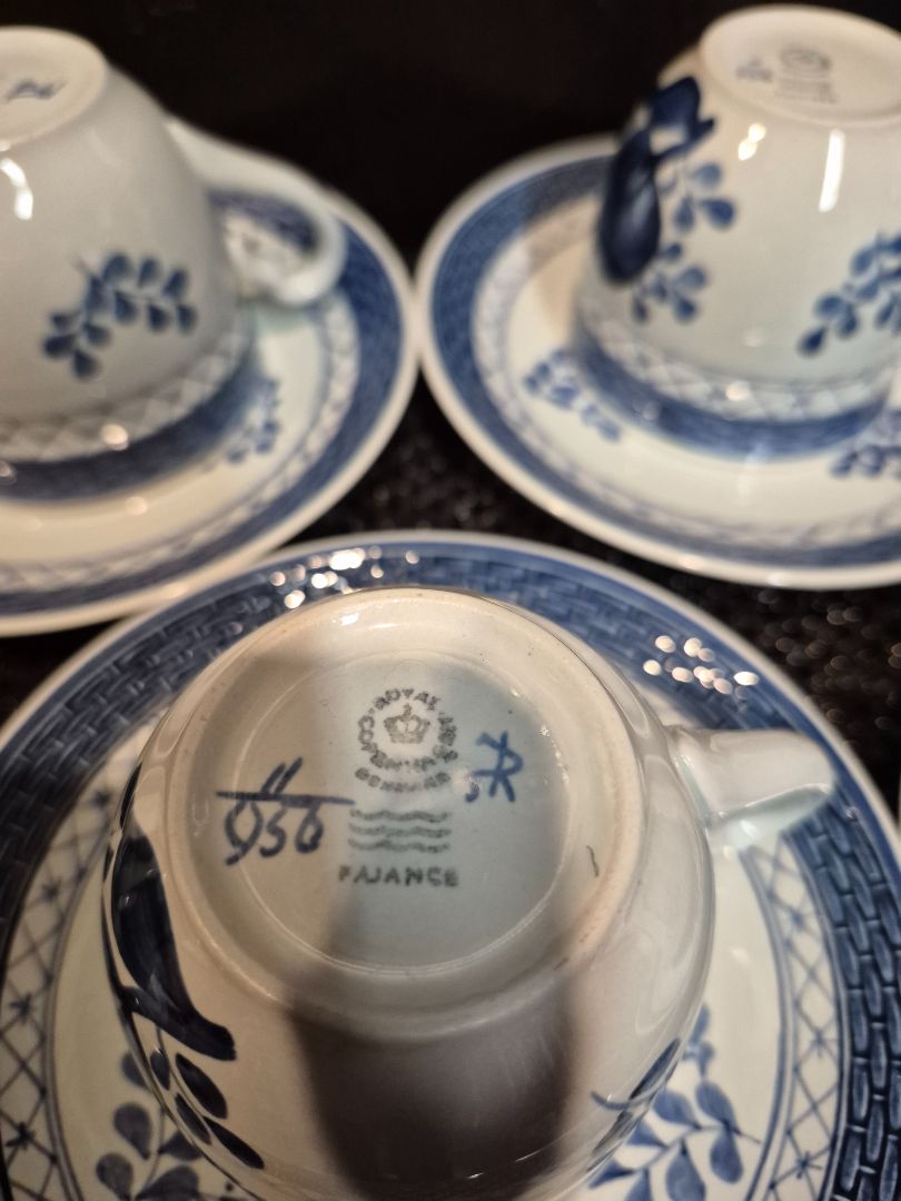 Royal Copenhagen Tranquebar Blue Porcelin Set of 8 Cups and Saucers