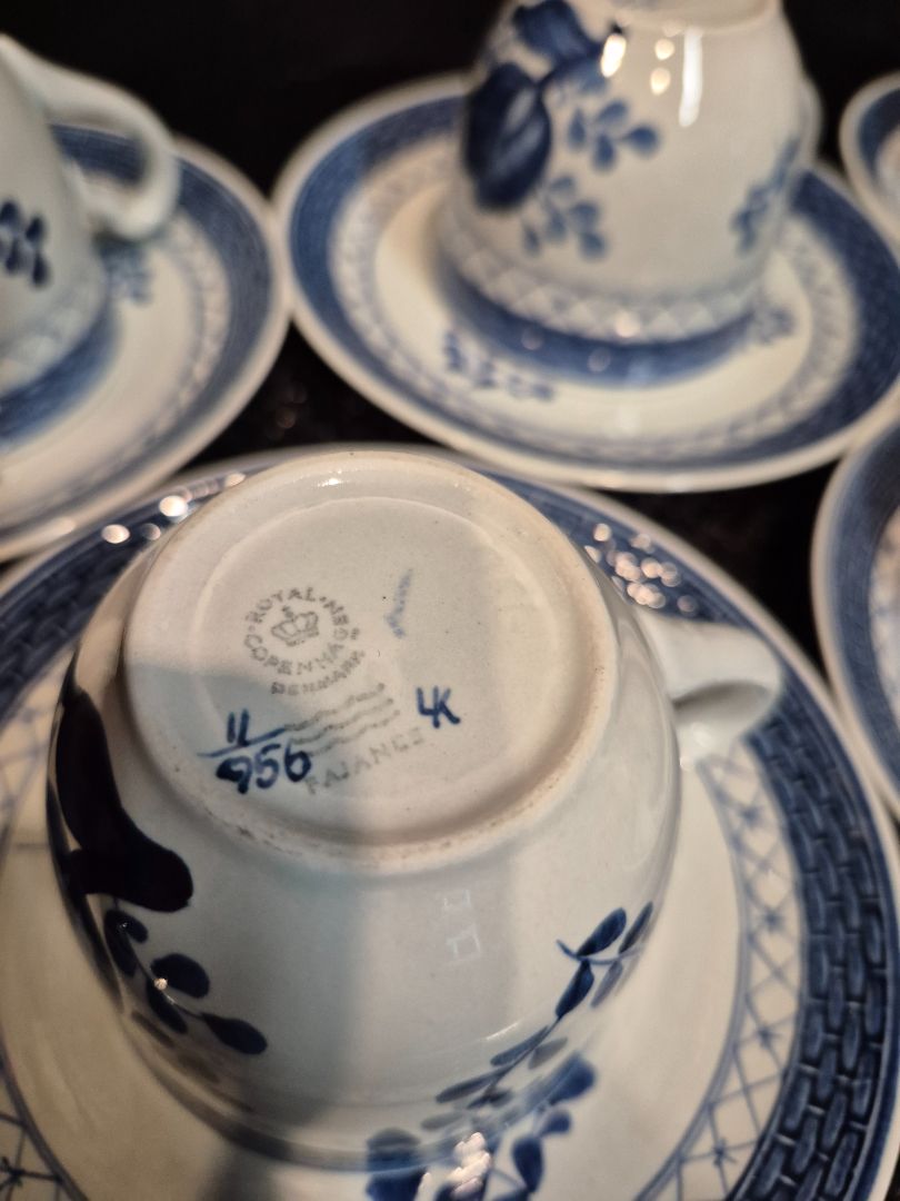 Royal Copenhagen Tranquebar Blue Porcelin Set of 8 Cups and Saucers