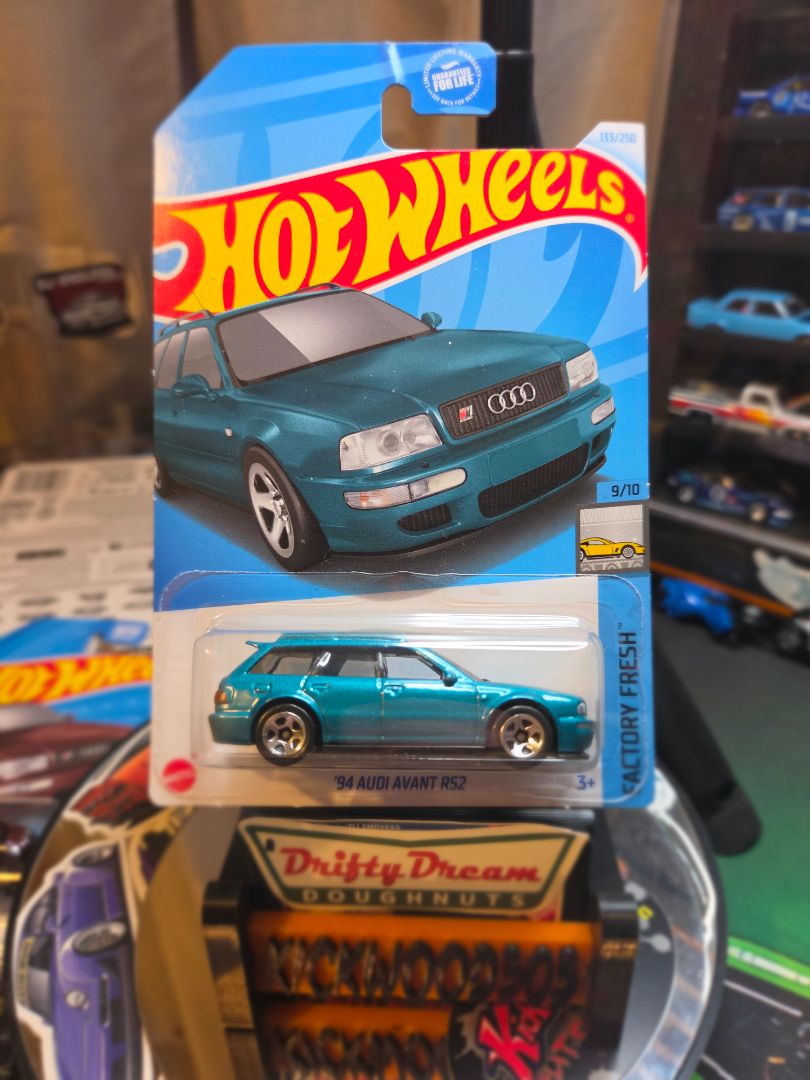 Hot Wheels 94 Audi Rs2 Avant