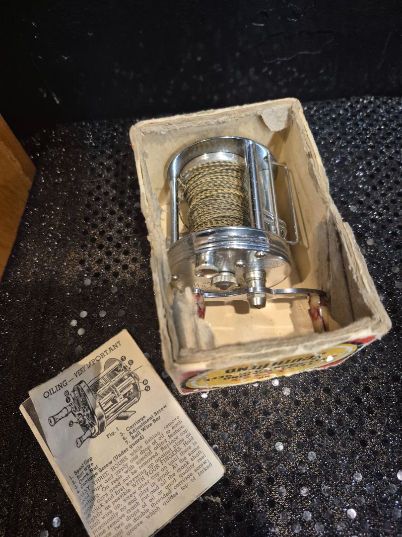 South Bend No. 400 Level Winding Anti-Back-Lash Fishing Reel